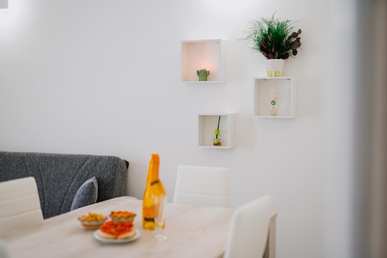 Palestro49 Holiday House Монополи Екстериор снимка
