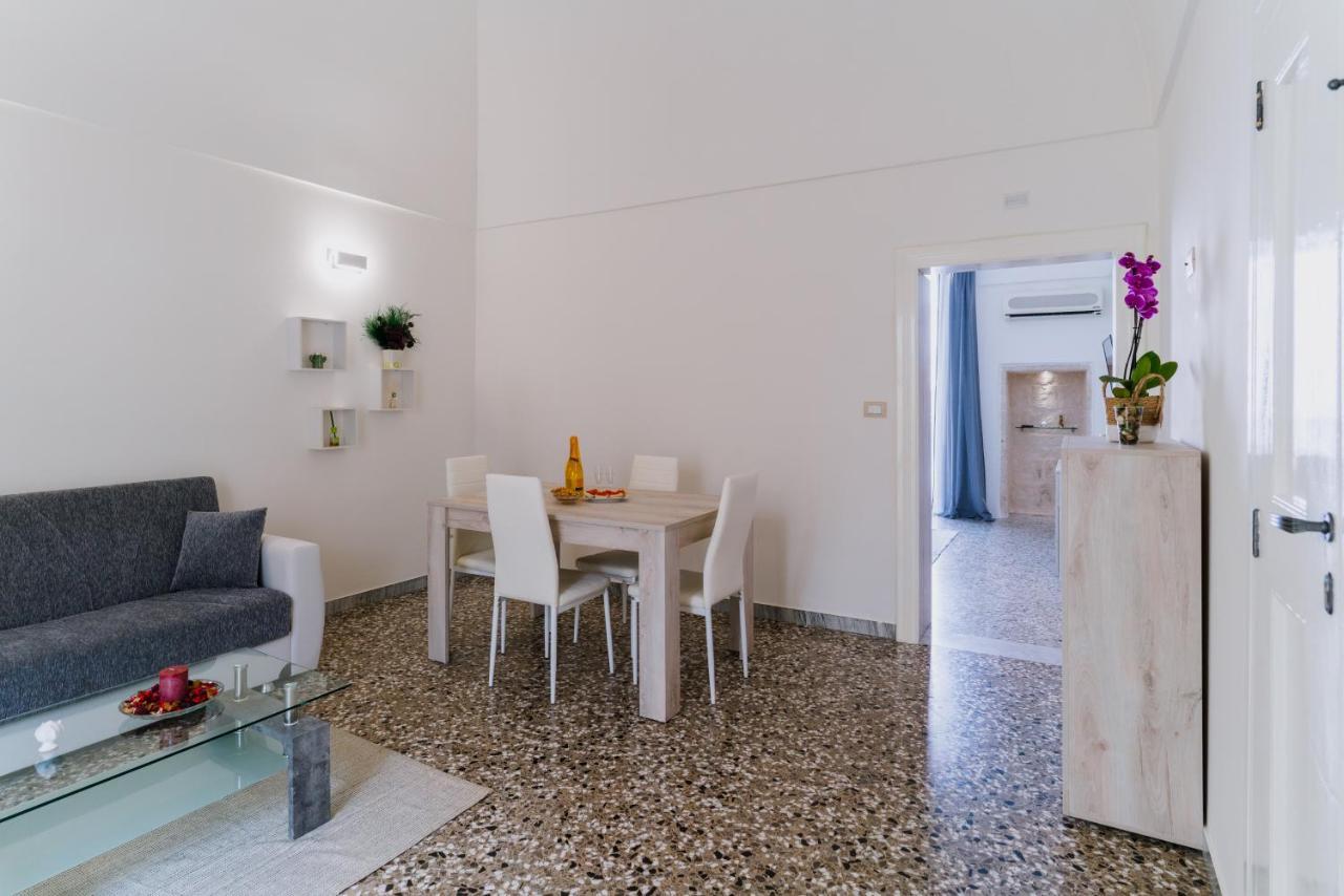 Palestro49 Holiday House Монополи Екстериор снимка