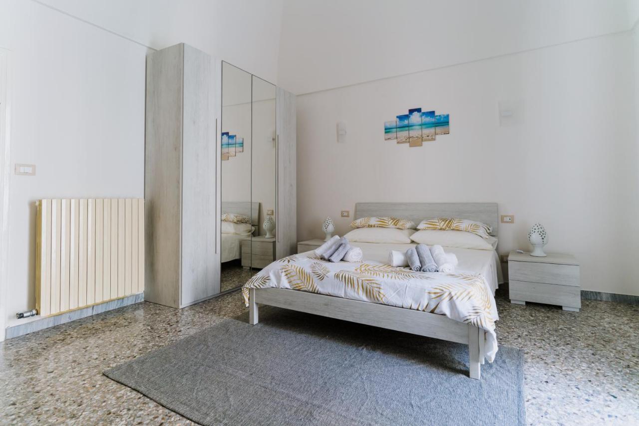 Palestro49 Holiday House Монополи Екстериор снимка