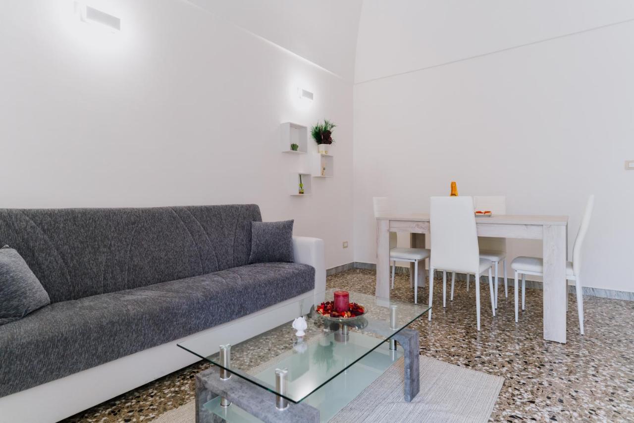 Palestro49 Holiday House Монополи Екстериор снимка